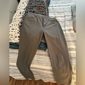Vuori Meta pants